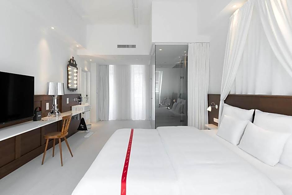 Ruby Rosi Hotel Munich