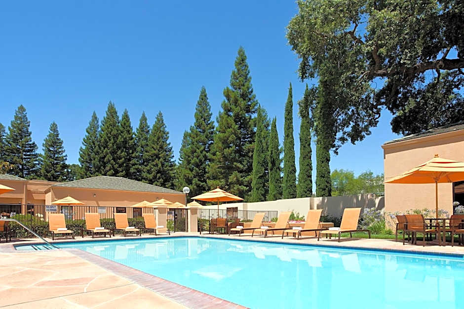 Courtyard by Marriott Sacramento Airport Natomas
