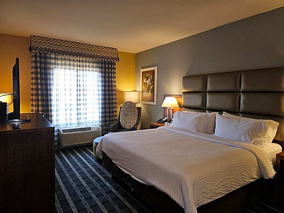 Holiday Inn Express & Suites Perry-National Fairground Area by IHG