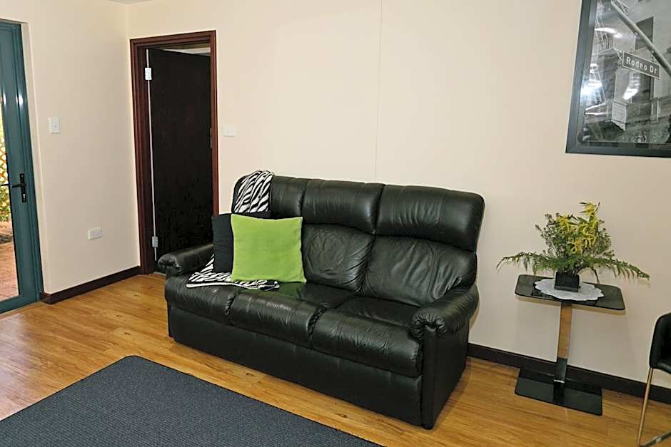 Dolphin Lodge Albany - Self Contained Apartments at Middleton Beach