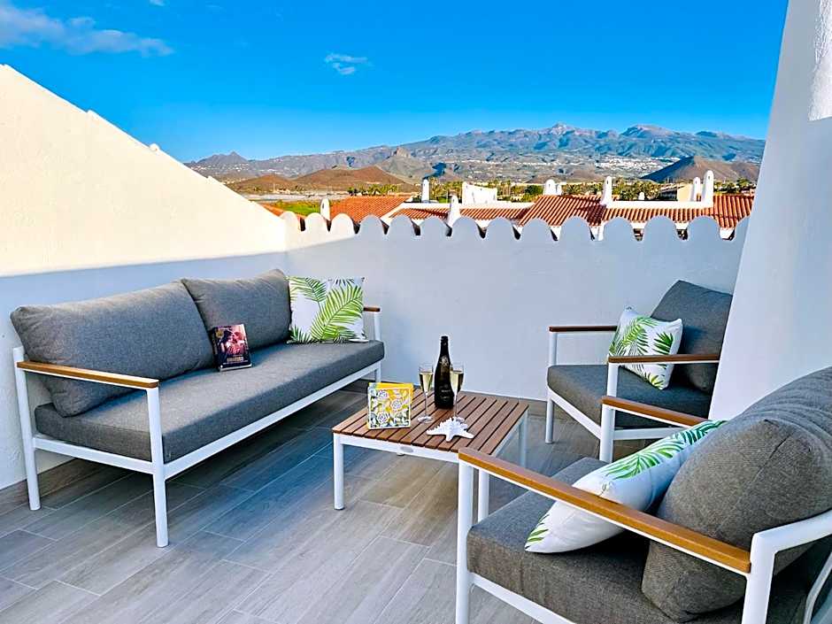 Fantastic sea and golf course view house with 3 bedrooms
