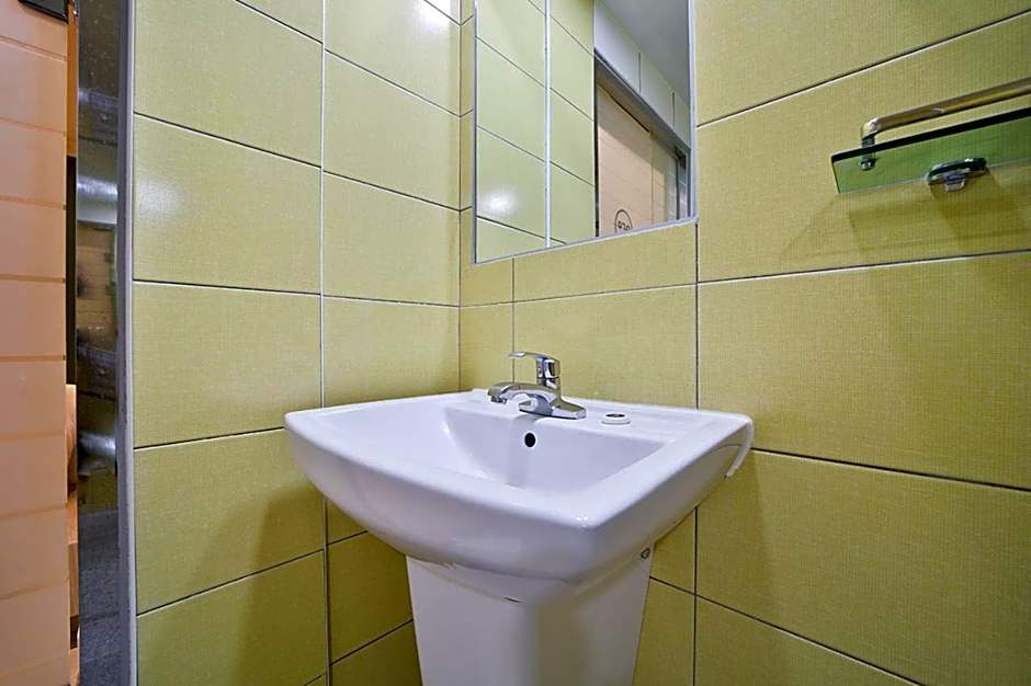 Hotel Yeogiuhtte Gumi Indong 2