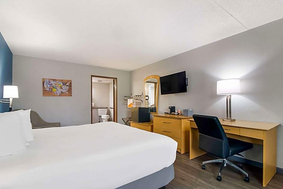 Econo Lodge Branson Theater District