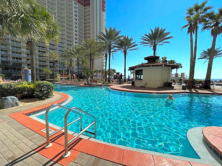 Amazing views! Great beachfront Panama City Condo