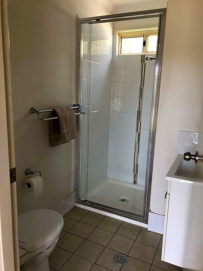 Australian Motor Home Tourist Park Twelve Mile Creek