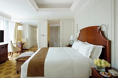 Deluxe Room -  King Bed
