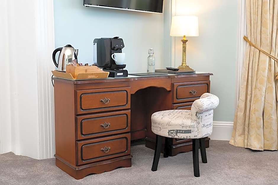 Shelleven Guest House