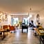 Blu Monkey Boutique Bangsaen