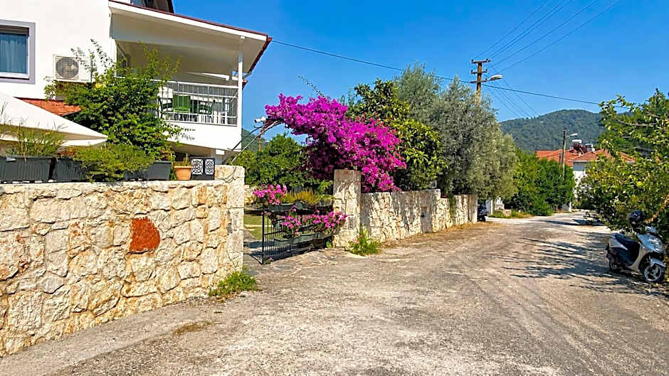 Bucak Apart Hotel Göcek ''Beach 1 km''