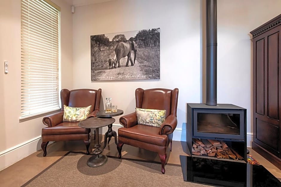 Photo 1 of 14 of Luxury Suite