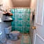 Casa Gaviotas Art cozy 2 bed house with art studio close to downtown