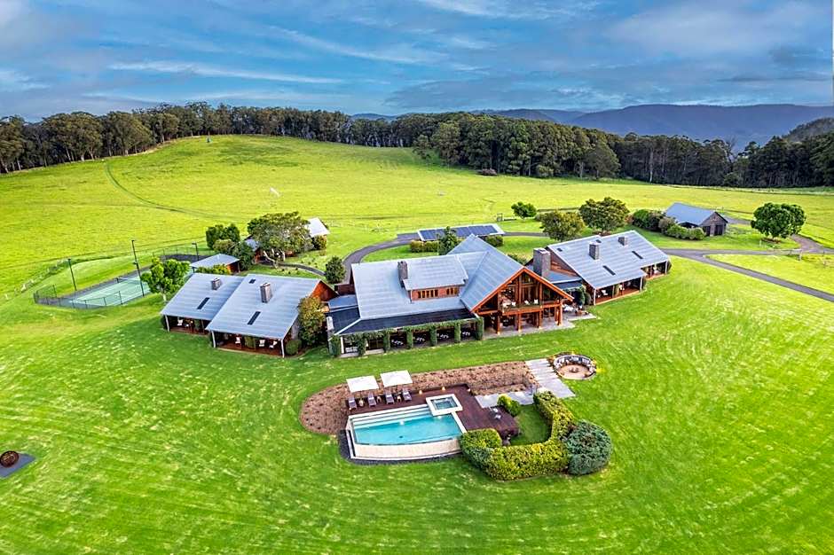 Spicers Peak Lodge