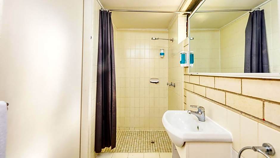 ZED MOTELS Tropical Gateway