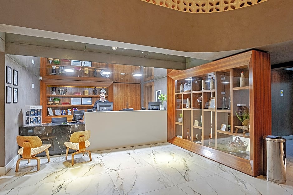 BRUT by Slaviero Hotéis