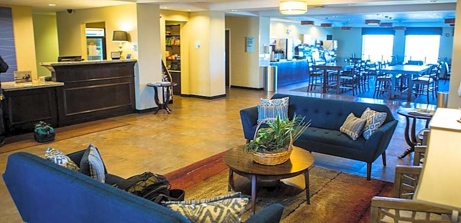 Holiday Inn Express & Suites Malone By IHG