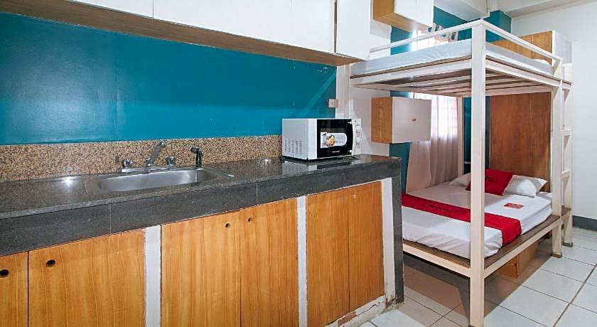 OYO 809 Crowne One Condo