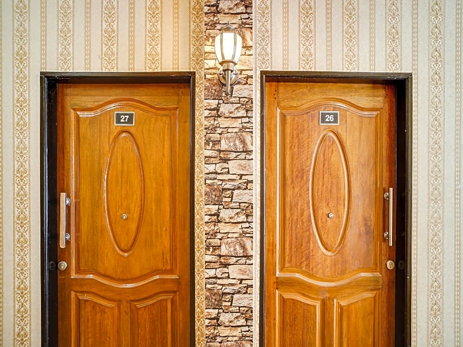 Capital O 540 Esther Hotel