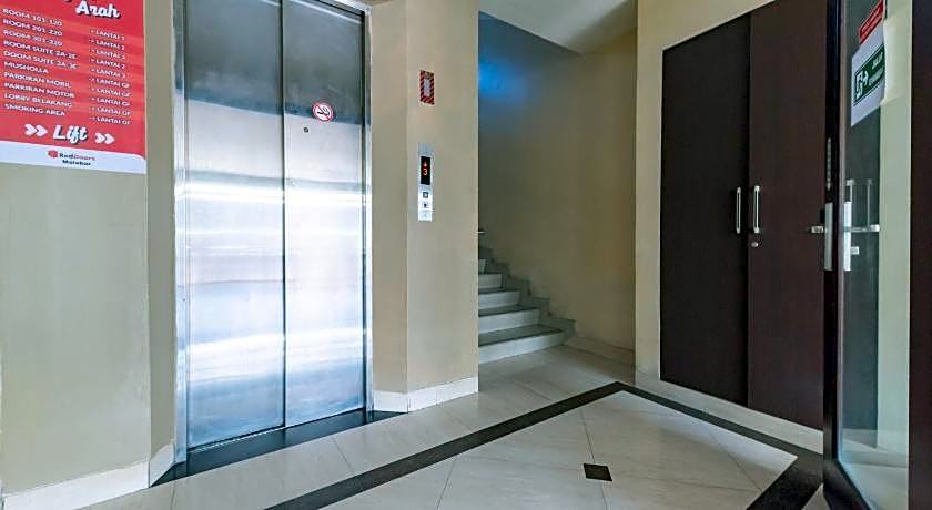 RedDoorz @ Malabar Street