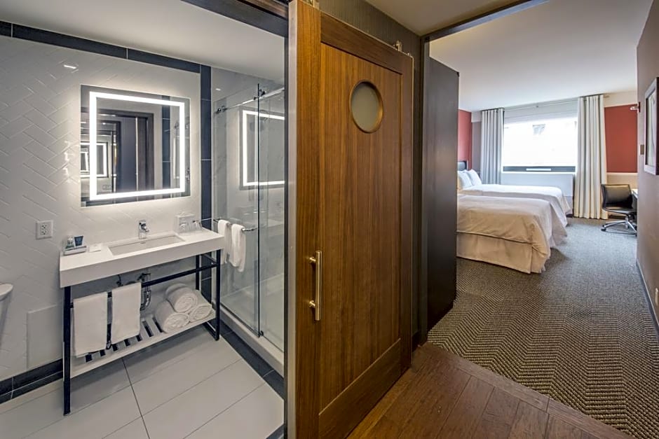 Four Points By Sheraton Manhattan Midtown West