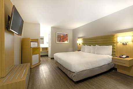 Accessible King Size Bed