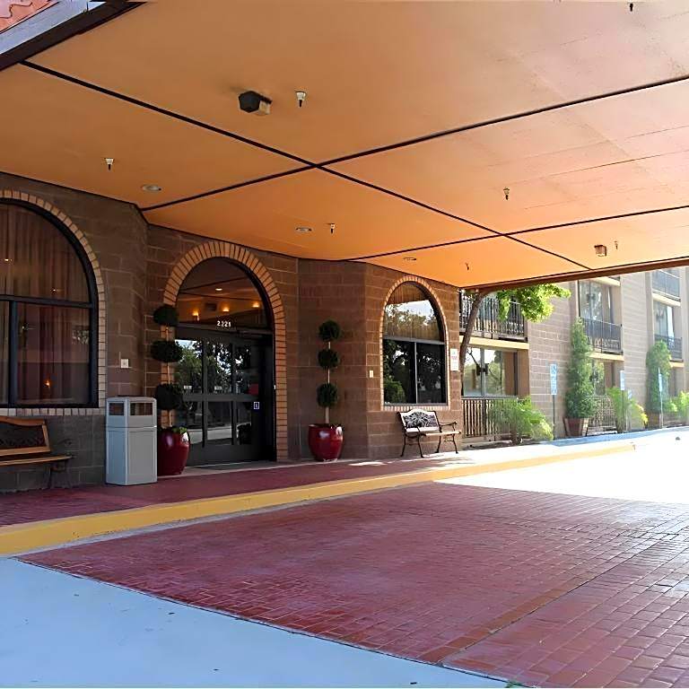 Alhambra Hotel