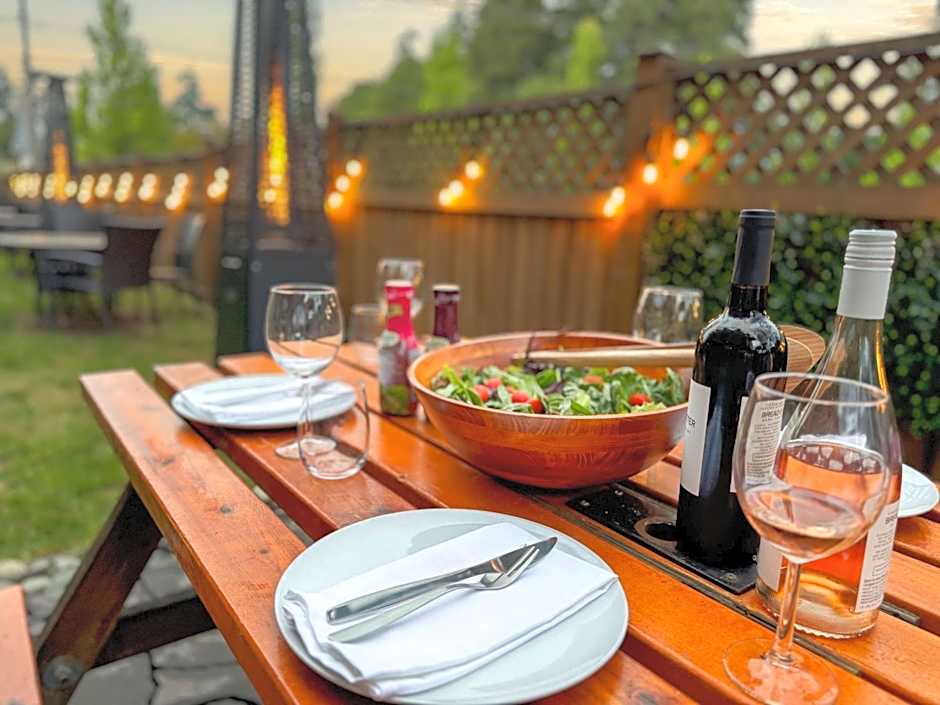 Coast Parksville Hotel