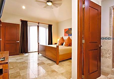 Superior Three-Bedroom Suite - Non-Smoking