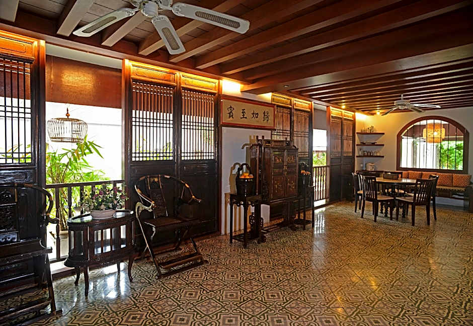 Sino House Phuket Hotel - SHA Plus