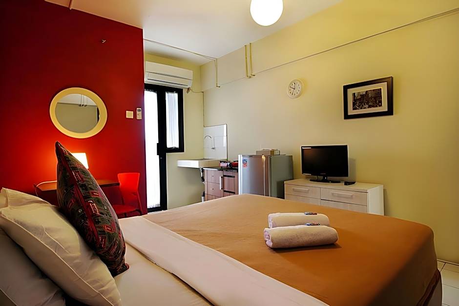 The London Living Apartment at Kebagusan City