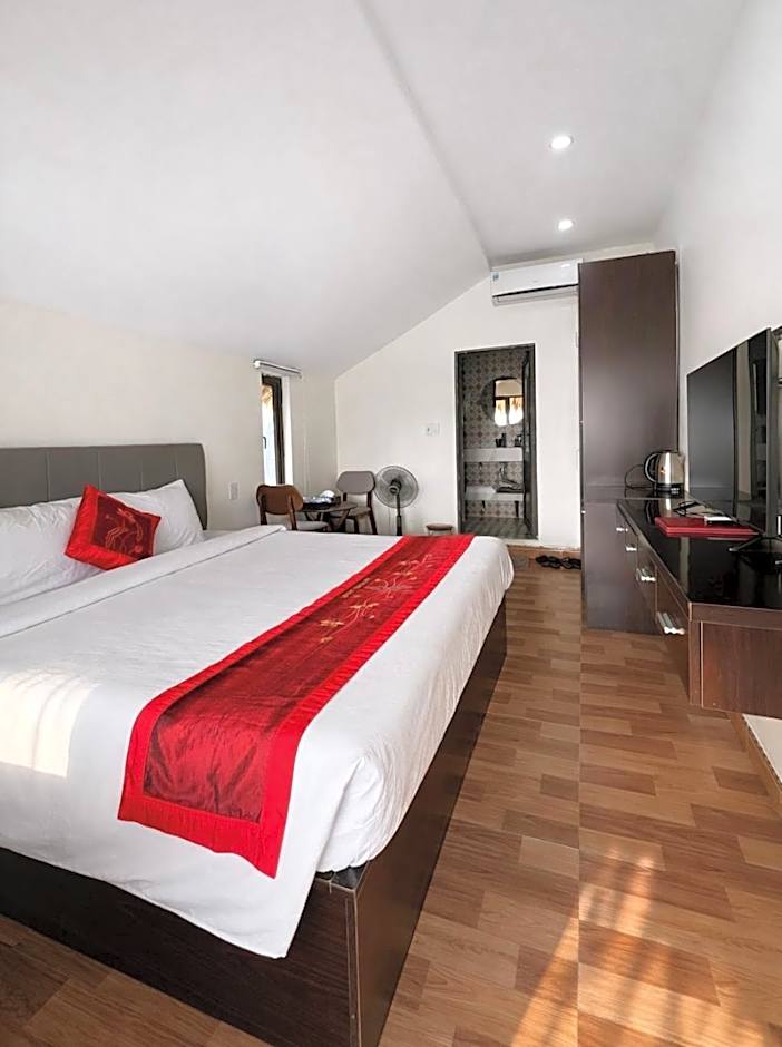 LePont Cat Ba Bungalow