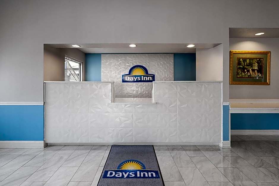Days Inn by Wyndham Alma