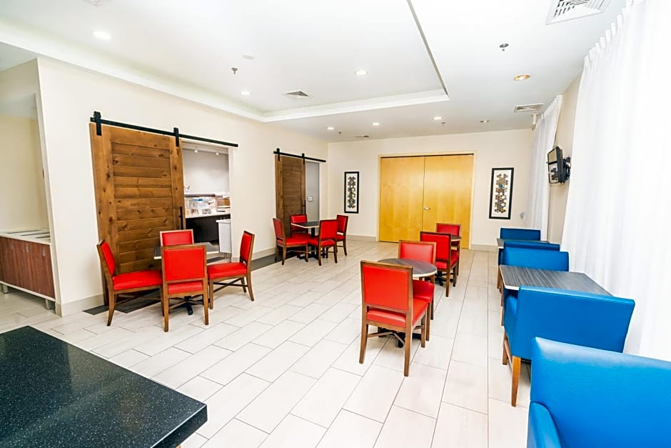 Holiday Inn Express & Suites Las Vegas SW Springvalley, an IHG Hotel