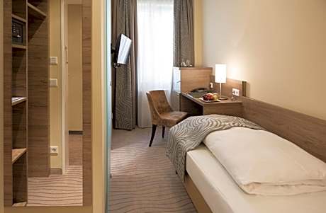 Single Room with Air Conditioning