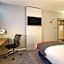 Holiday Inn Express London - Watford Junction By IHG