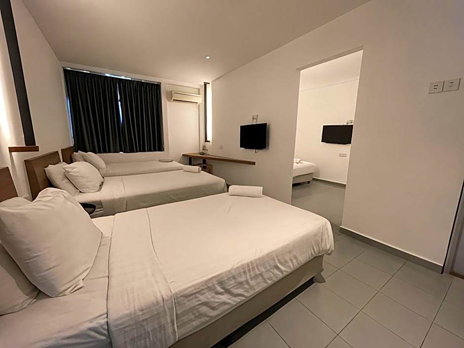 T Hotel Tandop