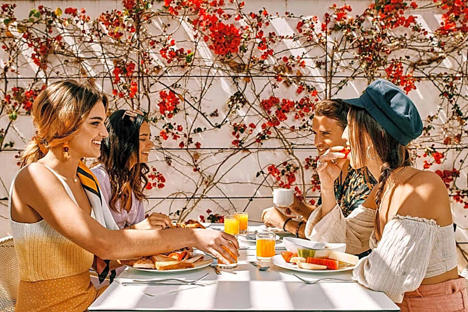 Ebano Hotel Apartments & Spa