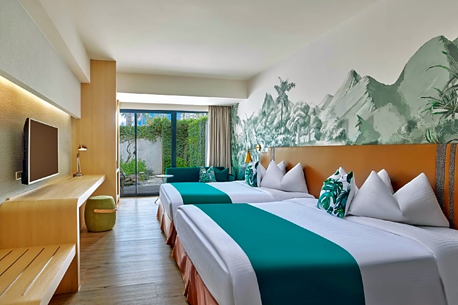 Foto 1 daripada 9 — Guestroom, Jacuzzi®, Poolside