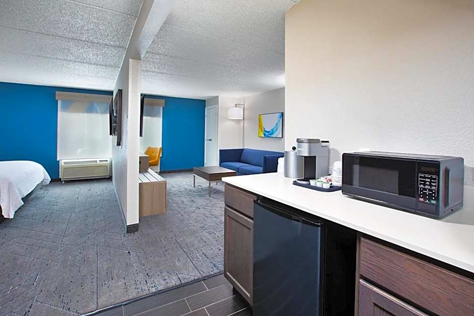 Holiday Inn Express & Suites Eden Prairie  Minneapolis By IHG