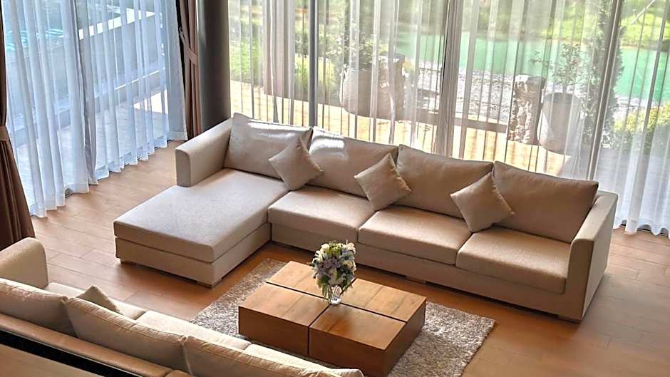 Villa Menara Bang Tao