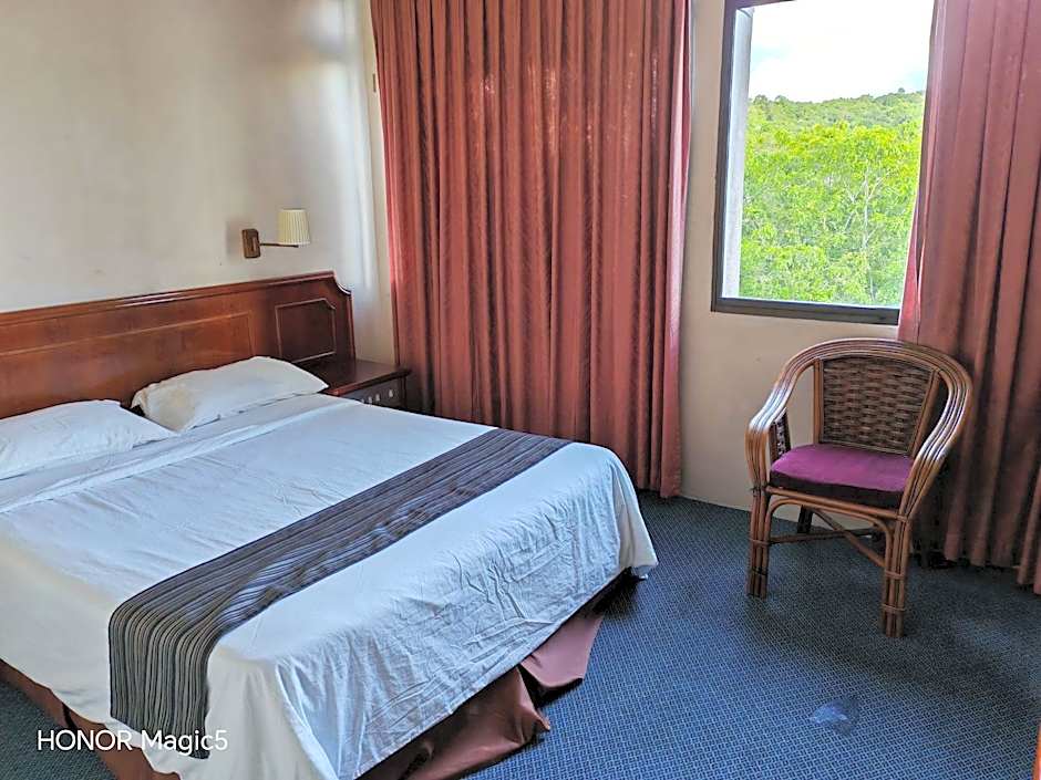 Pacific Orient Hotel