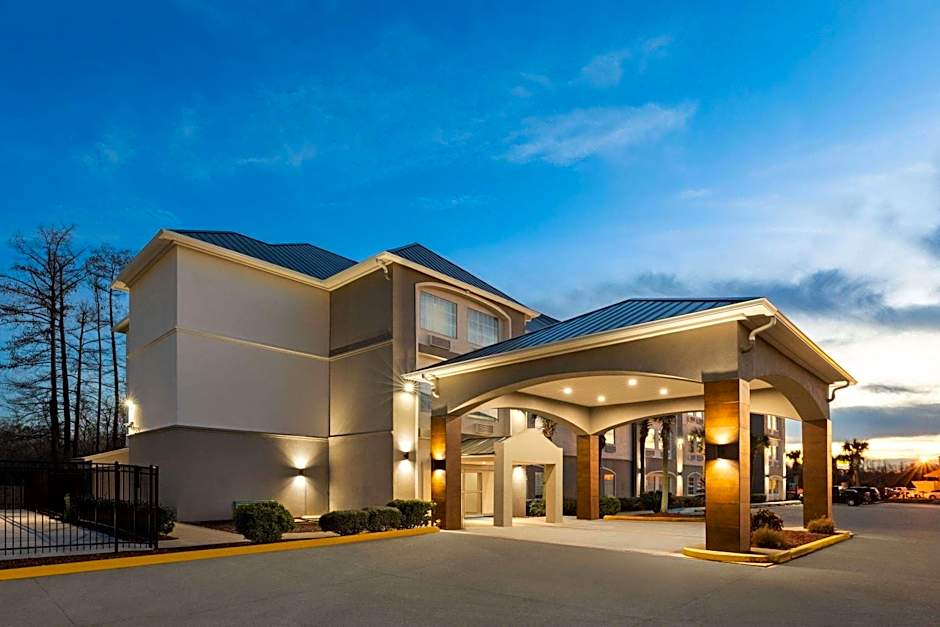 La Quinta Inn & Suites by Wyndham Houma