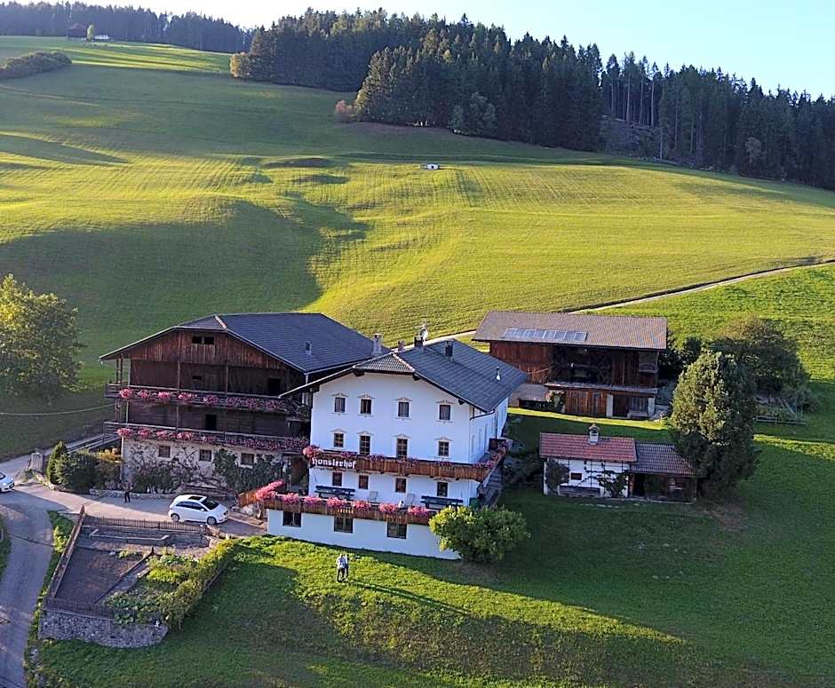 Zdjęcie 1 z 32 — Hanslerhof
