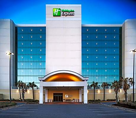 Holiday Inn Express & Suites VA Beach Oceanfront, an IHG Hotel