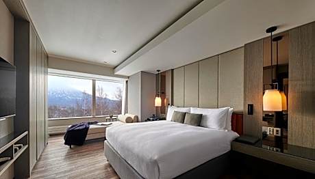 Two-Bedroom King Suite