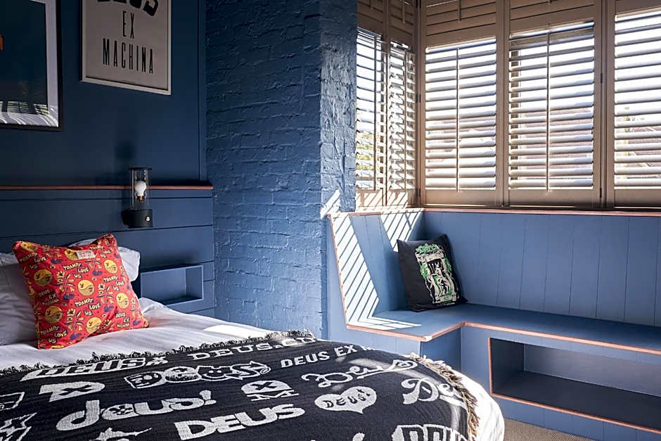 Deus Ex Machina Hotel