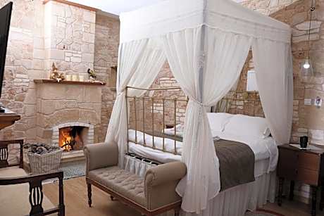 Hanna Koumi Boutique Hotel