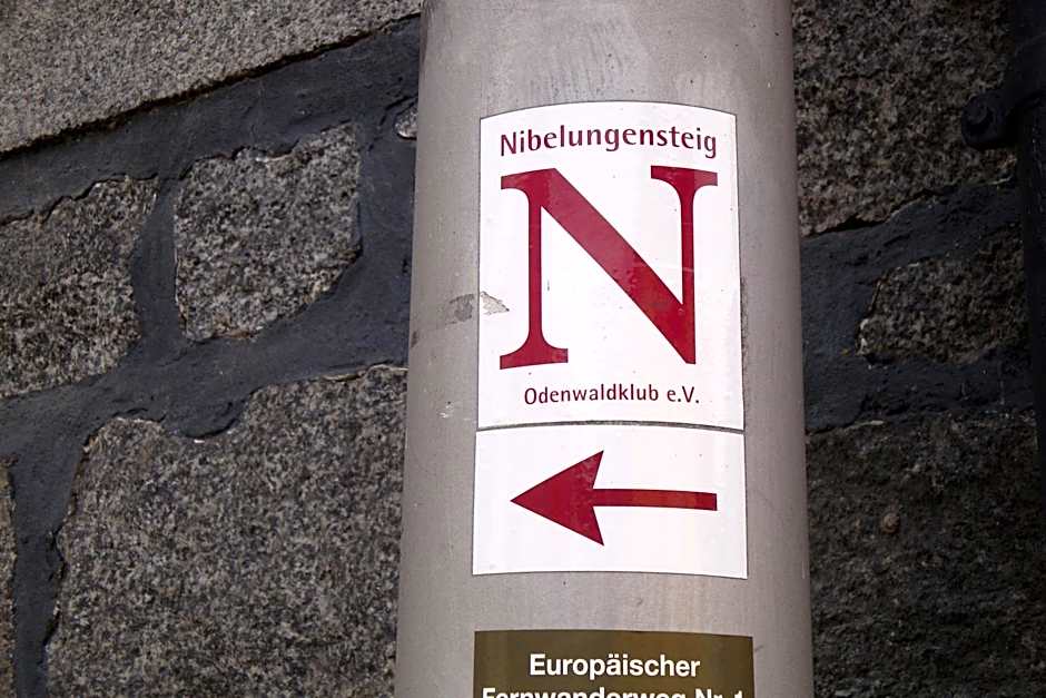 Gaestehaeuser Am Nibelungensteig