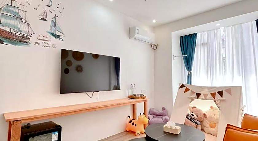 FUN HOTEL