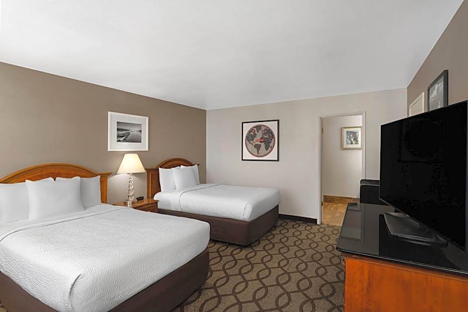 Ramada Bayside Inn & Suites Eureka