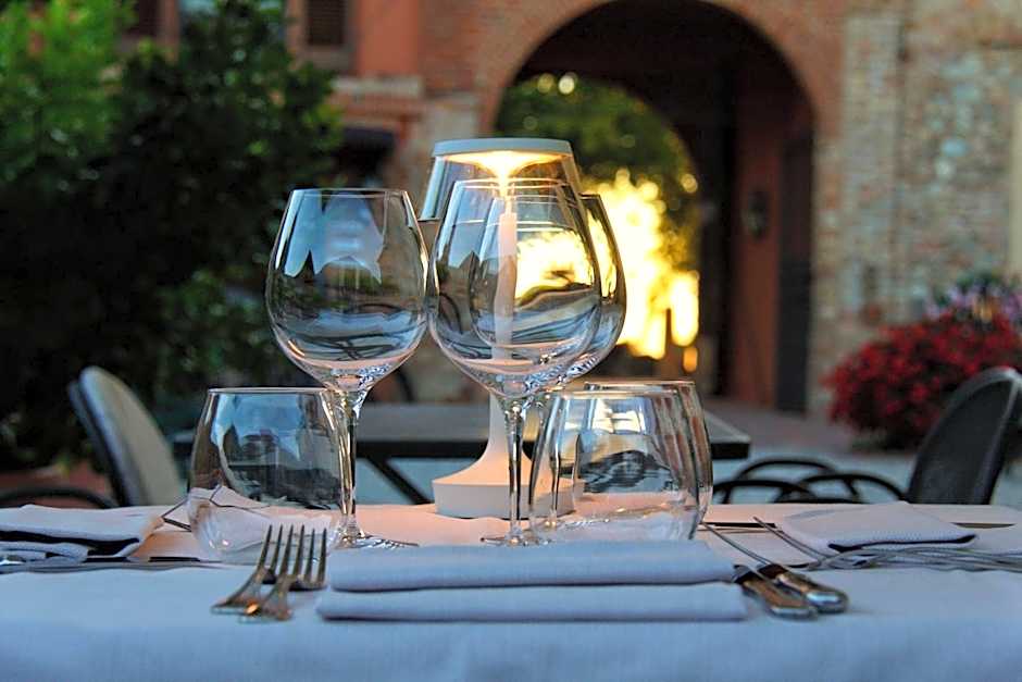 Relais Castello di Razzano